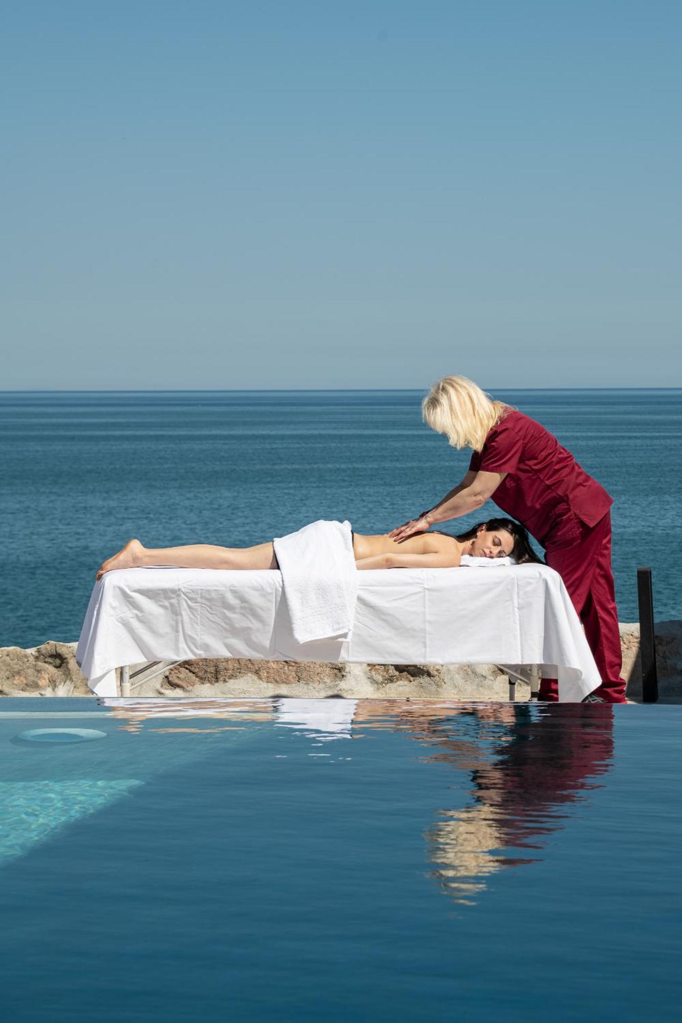 Akrotiri Olympus Luxury Suites - Adults Only Plaka Litochorou Exterior photo