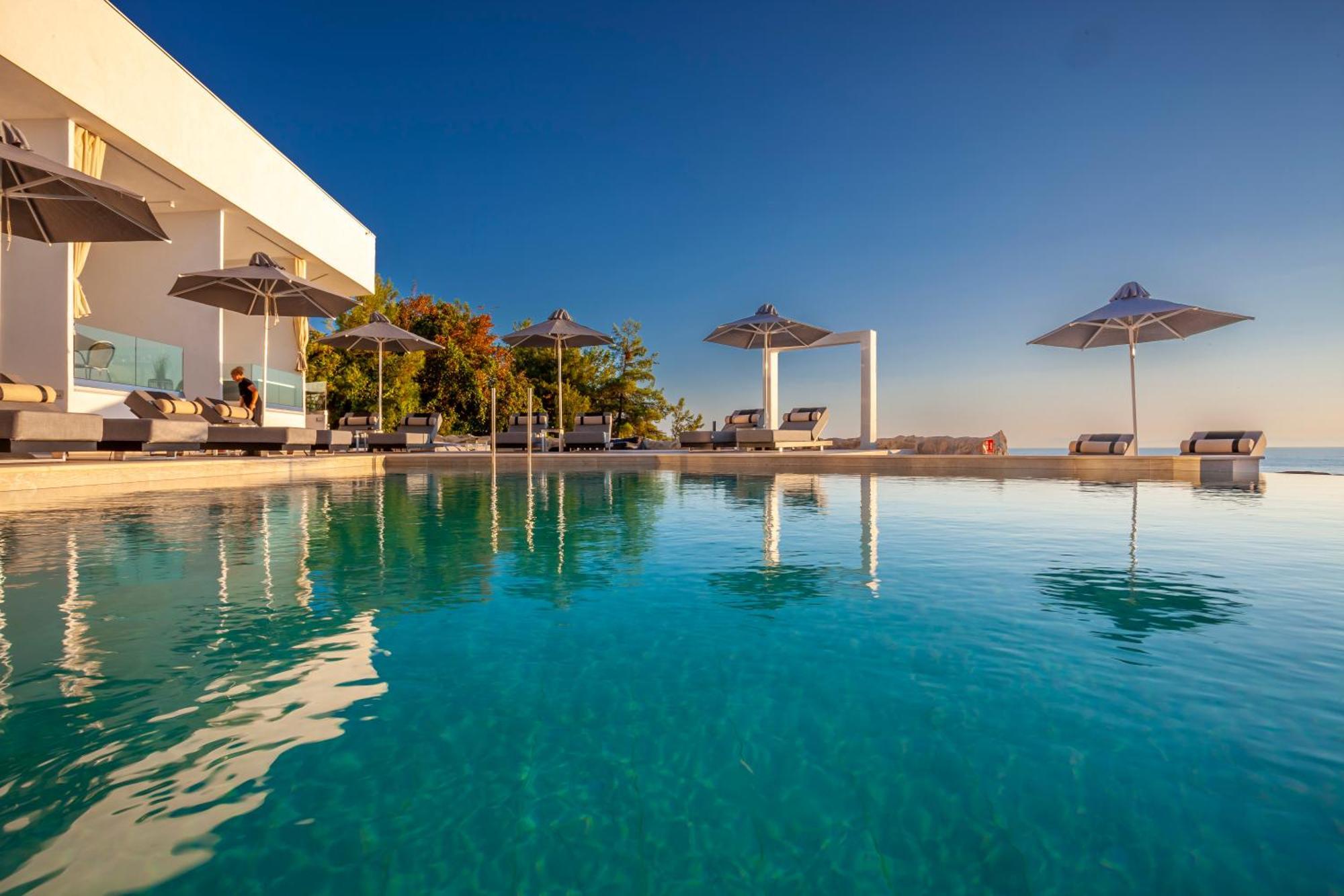 Akrotiri Olympus Luxury Suites - Adults Only Plaka Litochorou Exterior photo